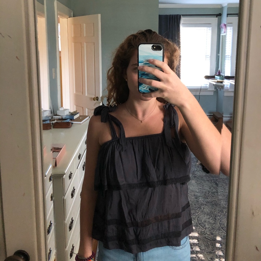 Top - Picture 2 of 2